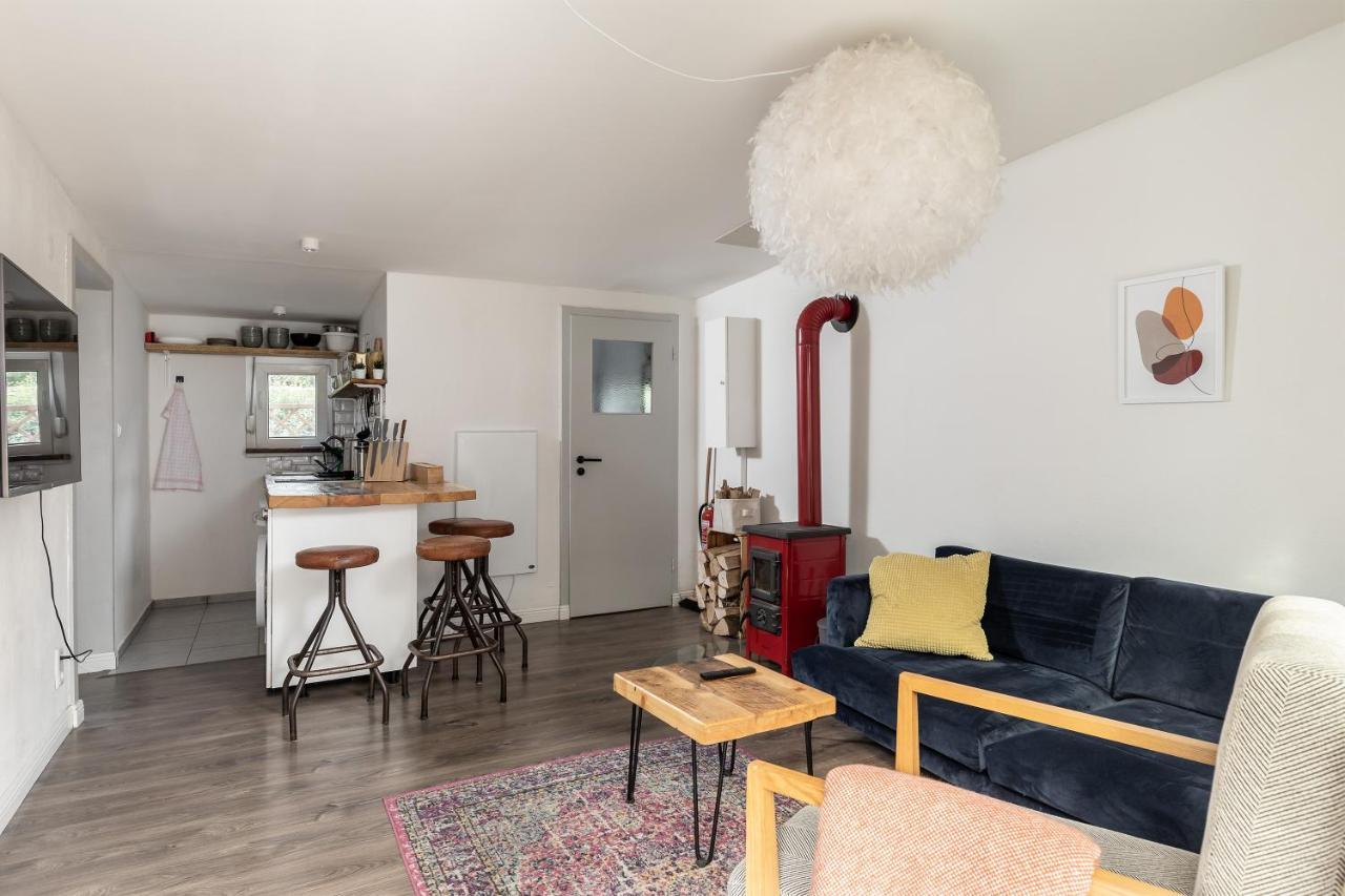 יואכימסטאל Gemutliches Tinyhouse Bungalow Mit Kamin & Sauna Am See מראה חיצוני תמונה